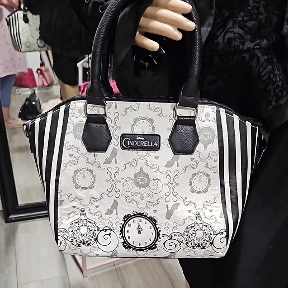 Cinderella Handbag - Picture 1 of 3